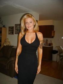 Lara Craft hot nurse